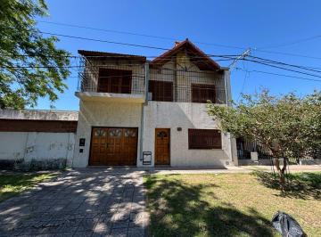 Casa · 277m² · 6 Ambientes · 1 Cochera · Casa en Belgrano Apta Credito
