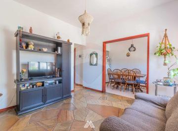 Casa · 120m² · 5 Ambientes · 1 Cochera · Venta Casa + Apto + Garaje en Padrón Único La Teja