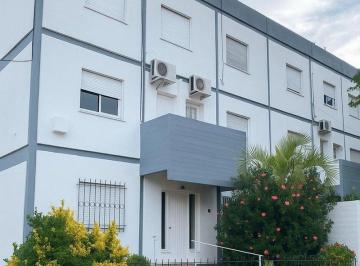 Departamento · 84m² · 4 Ambientes · Departamento Dúplex en Padre Buodo 518