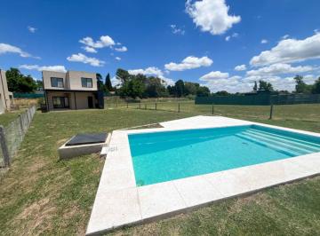 Casa · 129m² · 5 Ambientes · 2 Cocheras · Casa Venta a Estrenar El Aljibe 5 Amb con Pileta