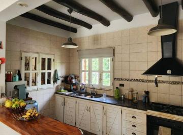 Casa · 245m² · 4 Ambientes · 2 Cocheras · Casa en Venta - El Casco - Vistalba (Apta Credito)