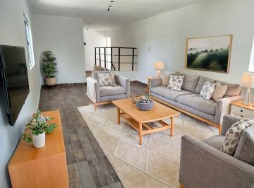 Casa · 127m² · 4 Ambientes · 3 Cocheras · Venta Casa 4 Ambientes Club de Campo La Candida
