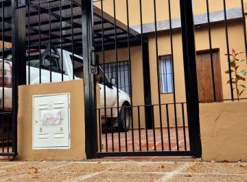 Casa de 8 ambientes, Córdoba · Alquiler Alto Verde! Hermosa Propiedad!