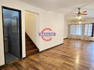 Casa · 143m² · 5 Ambientes · 1 Cochera · Dúplex en Caseros Al 3700