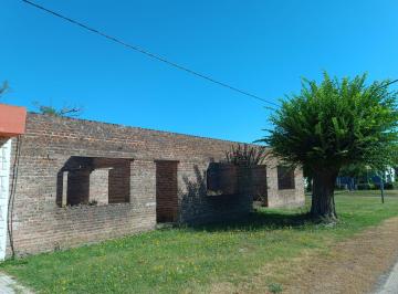 Terreno de 5 ambientes, Veinticinco de Mayo · Casa en Construccion Sobre Amplio Terreno de 900 m²