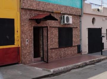 Casa · 330m² · 5 Ambientes · 1 Cochera · Casa - Banda del Rio Sali