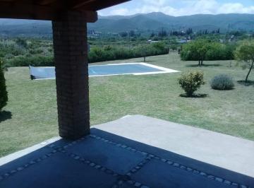 Quinta vacacional · 155ha · 8 Ambientes · 2 Cocheras · Quinta en La Cumbre. Financiación.