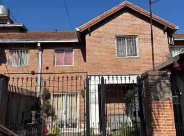 Casa · 149m² · 3 Ambientes · 1 Cochera · Venta Duplex 3 Amb con Cochera en Pablo Nogues