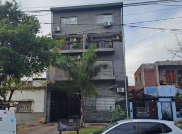 Departamento de 1 ambiente, Lanús · Monoambiente con Cochera 1° Piso Frente