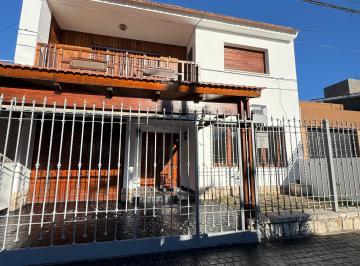 Casa de 4 ambientes, Córdoba · Alquilo Casa 4 Dor Pileta Maipu