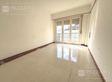 Departamento · 38m² · 2 Ambientes · Departamento en Alquiler. Zona Paseo Aldrey. 2 Amb. Al Frente. Balcon.