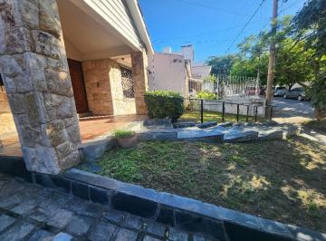 Casa de 7 ambientes, Córdoba · Villa Cabrera Importante Casa 2 Plantas