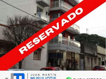 Departamento · 63m² · 2 Ambientes · 1 Cochera · Departamento en Montevideo 129 Piso 2