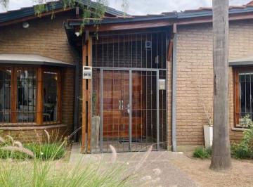 Foto · Casa en Venta - 5 Dorm. - Villa Belgrano