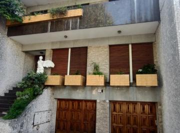 PH de 4 ambientes, Mataderos · Departamento en PH de 4 Amb en 2 Piso con 2 Cocheras Al Frente Balcon Terraza
