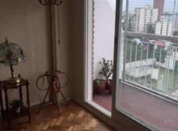 Departamento de 2 ambientes, Floresta · 2 Ambientes, Luminoso, Contrafrente