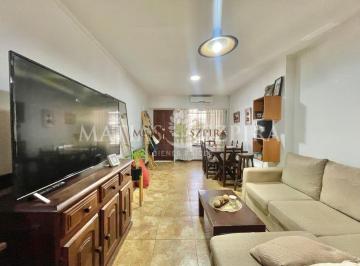 Casa · 112m² · 4 Ambientes · 1 Cochera · Casa 4 Ambientes. | Ada Elflein 2525