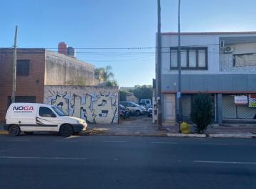 Bodega-Galpón · 235m² · Córdoba - Barrio Gral Bustos - Juan B. Justo Al 3000