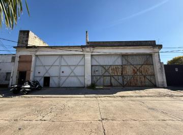 Bodega-Galpón · 300m² · Galpón en Villa Adelina