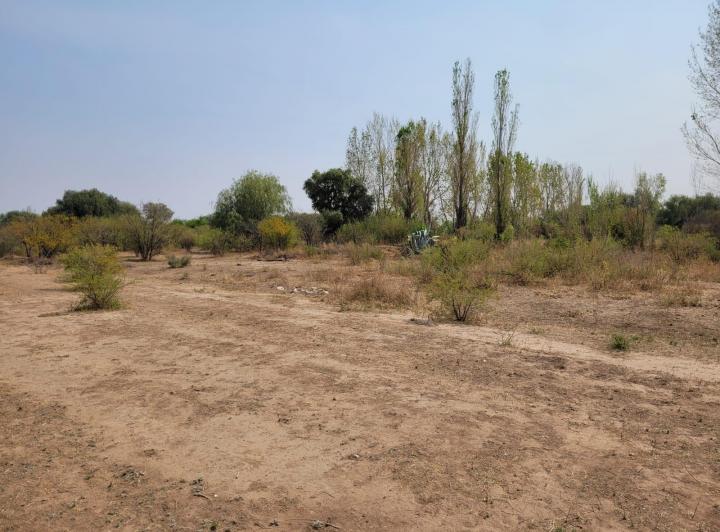 Terreno · 1300m²