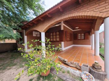 Casa · 90m² · 3 Ambientes · 1 Cochera · Casa en Mina Clavero Barrio Villa Nueva Traslasierra Cordoba Venta
