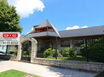Casa · 380m² · 7 Ambientes · 1 Cochera · Chalet 4 Dorm. Venta - General San Martin