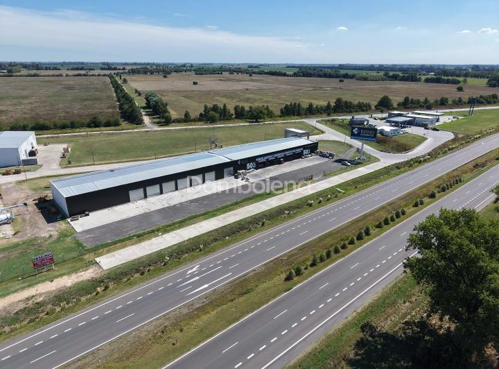 Local comercial · 600m²