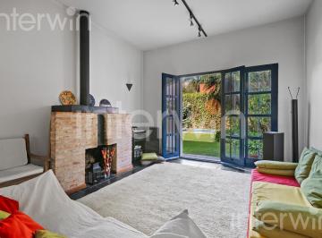 Casa · 311m² · 5 Ambientes · 2 Cocheras · Casa de 5 Amb en Colegiales C/cochera, Jardín y Piscina