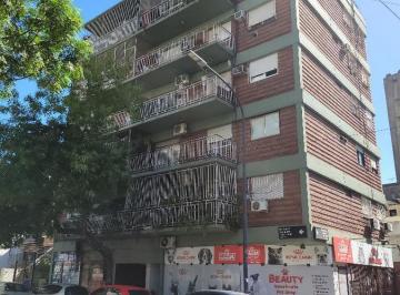 Departamento · 85m² · 5 Ambientes · 1 Cochera · Bajas Expensas - Departamento 5 Ambientes Muy Luminoso - Lavadero - Cochera Fija