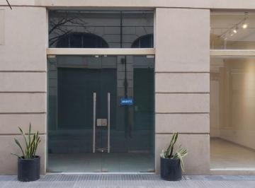 Local comercial · 196m² · 1 Ambiente · Local Comercial a Estrenar en Flores