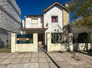 PH · 62m² · 3 Ambientes · 1 Cochera · PH en Santa Teresita