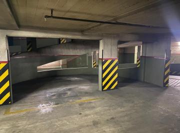 Garage · 18m² · Cochera Fija Cubierta en Parana y Av Corrientes - 18 m²