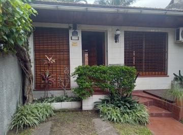 Casa · 4 Ambientes · Casa en Alquiler
