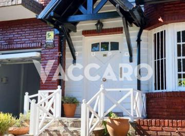 VCO-VC1-1007_2 · Casa en Alquiler, 4 Ambientes, en Castelar.