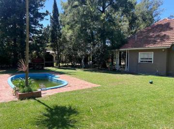 Casa · 82m² · 4 Ambientes · Venta Casa Quinta Bosques Varela Pileta Parque