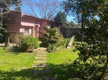 Casa · 82m² · 4 Ambientes · Venta Casa Quinta Bosques Varela Pileta Parque