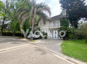VCO-VC1-390_2 · Venta de Casa 4 Ambientes en María del Parque