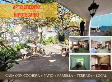 Casa · 180m² · 6 Ambientes · 2 Cocheras · Casa en Venta en Pablo Podesta! 5 Ambientes con Galpon o Local - Apto Credito!