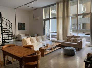 Departamento · 83m² · 3 Ambientes · 1 Cochera · Amplio Departamento con Patio en Edificio de Categoría
