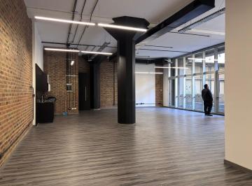 Oficina comercial · 202m² · 3 Ambientes · 1 Cochera · Excelente Loft en Alquiler | Molina Ciudad | Barracas