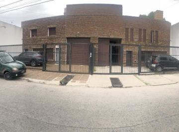 Bodega-Galpón · 1150m² · 15 Ambientes · Venta - Galpon Barrio San Martin 600 m²