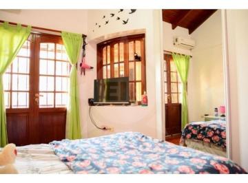 Casa · 373m² · 4 Ambientes · 2 Cocheras · Casa en Venta, 3 Dorm., Zona Noroeste de La Ciudad