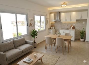 Departamento de 2 ambientes, La Matanza · Departamento de 43 m² con 1 Habitación en Venta en Villa Luzuriaga