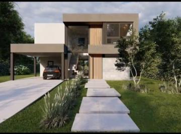 Casa · 180m² · 4 Ambientes · 2 Cocheras · Casa en El Principado