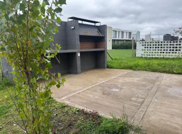 Casa · 90m² · 3 Ambientes · 1 Cochera · Casa en Barrio El Quimilar Duplex de 2 Dorm., Parrilla Cochera y Jardin