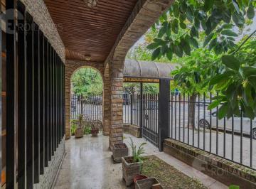 Casa · 372m² · 8 Ambientes · 2 Cocheras · Venta Casa 8 Amb Balcón Patio Terraza Cochera en Villa Devoto