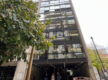 Oficina comercial · 219m² · 2 Cocheras · Excelente Oficina en Venta Totalmente Equipada con Dos Cocheras
