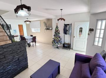 Departamento · 95m² · 4 Ambientes · 1 Cochera · Duplex 4 Ambientes en Lanus Oeste con Cochera