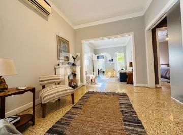 Casa · 350m² · 3 Ambientes · 1 Cochera · Casa en Venta 3 Ambientes Berazategui Centro