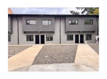 Casa · 80m² · 3 Ambientes · 1 Cochera · Alquiler Duplex a Estrenar Neuquen Capital